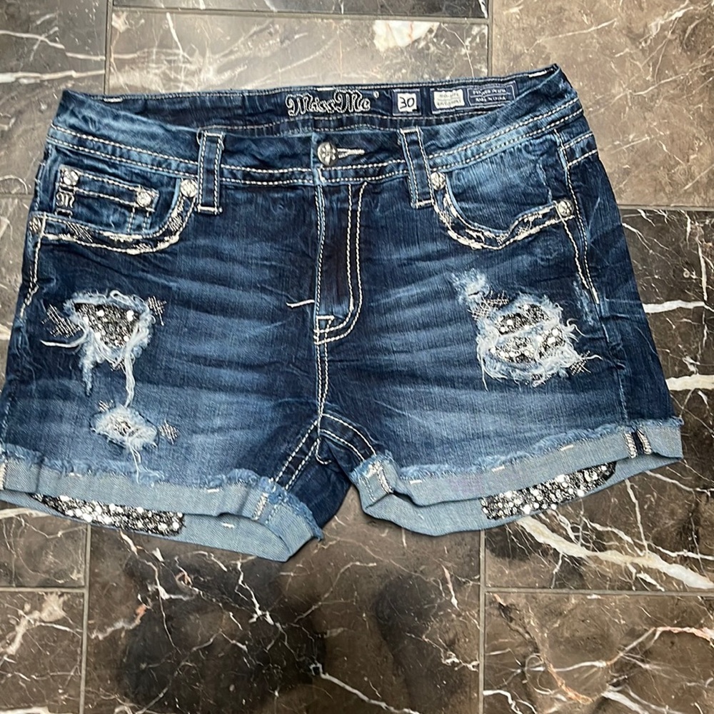 Miss Me mid rise east shorts
